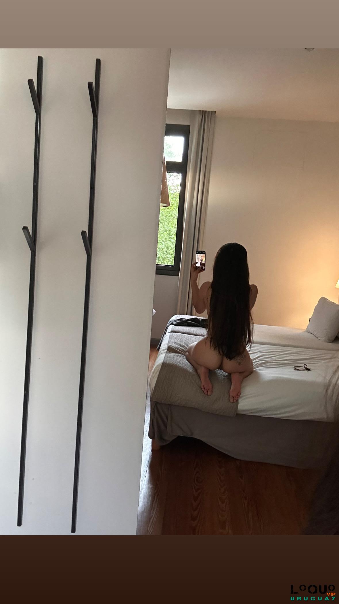 Putas Canelones: Una chica que solo encontrarás aqui